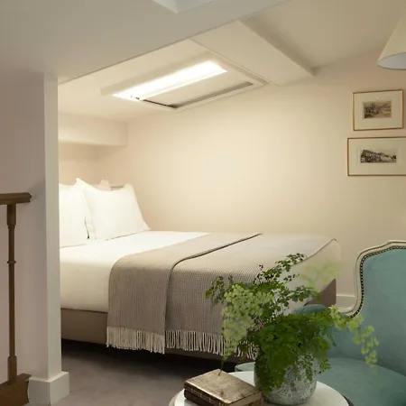 Hotel Du Quai Voltaire-3